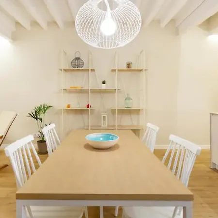 Apartment Cream Homes La Rambla, Turismo De Interior *